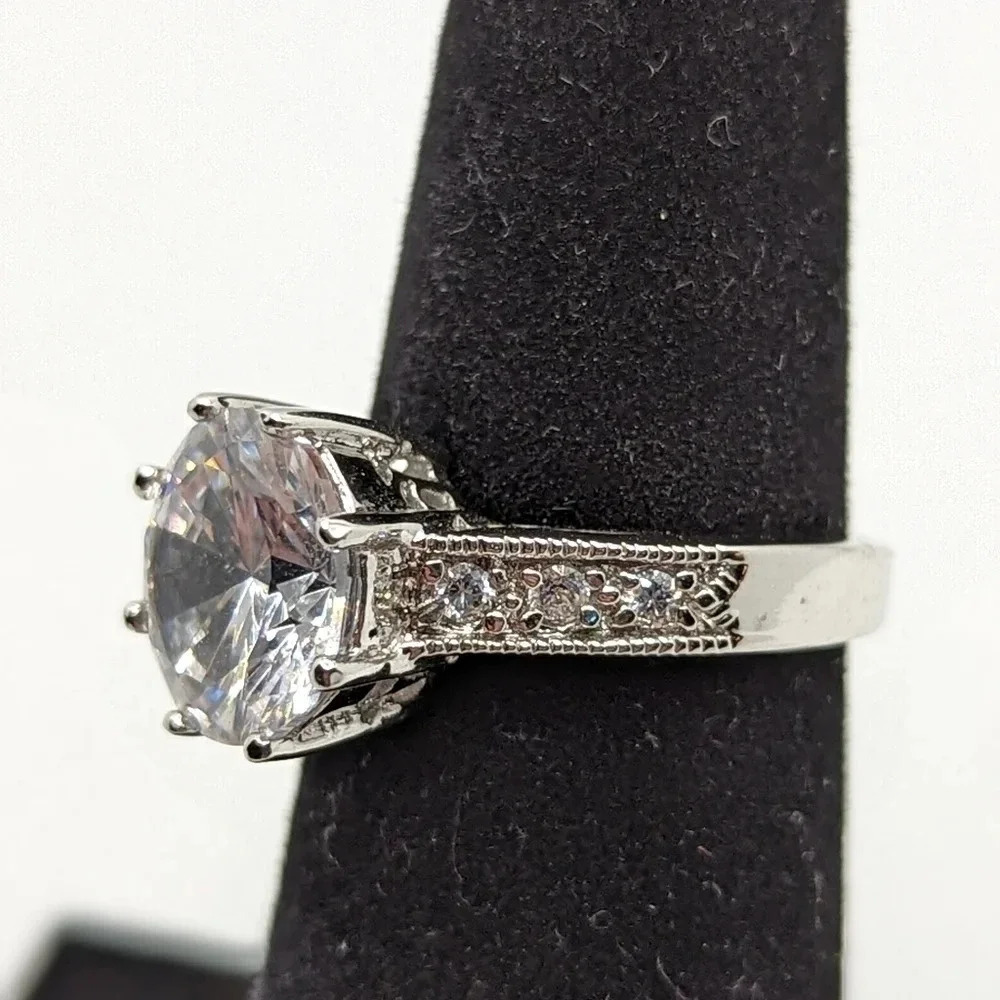 925 Round cut solitaire ring - Picture 2 of 5